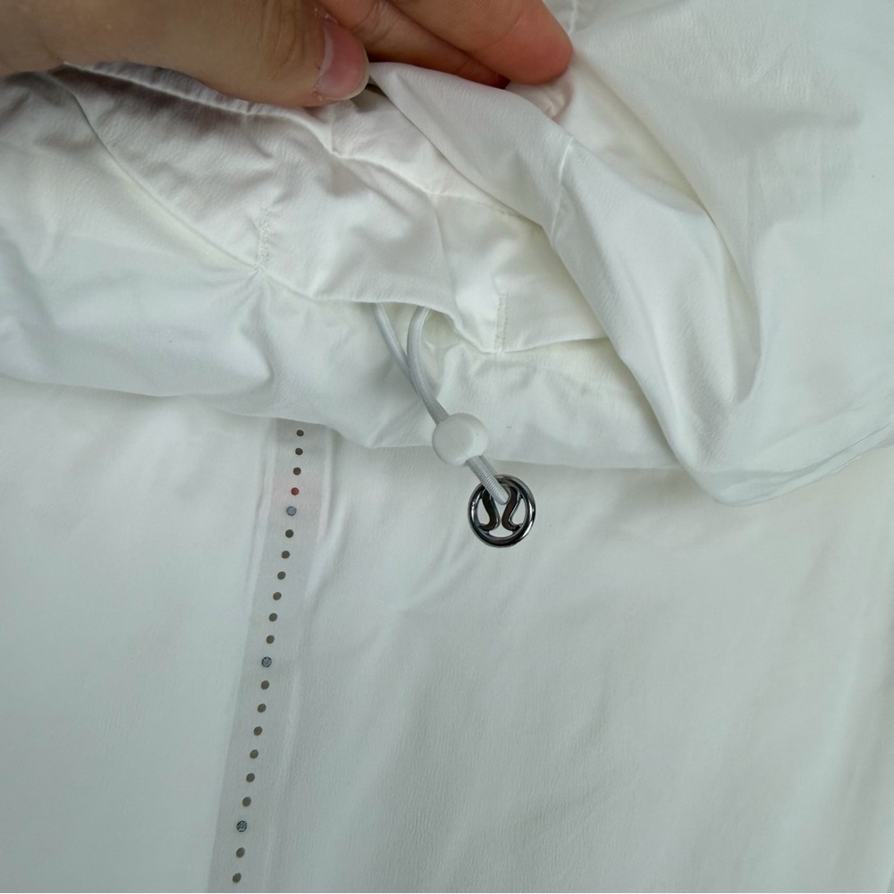 Lululemon Run For Cold Jacket White 8 - Picture 7 of 11
